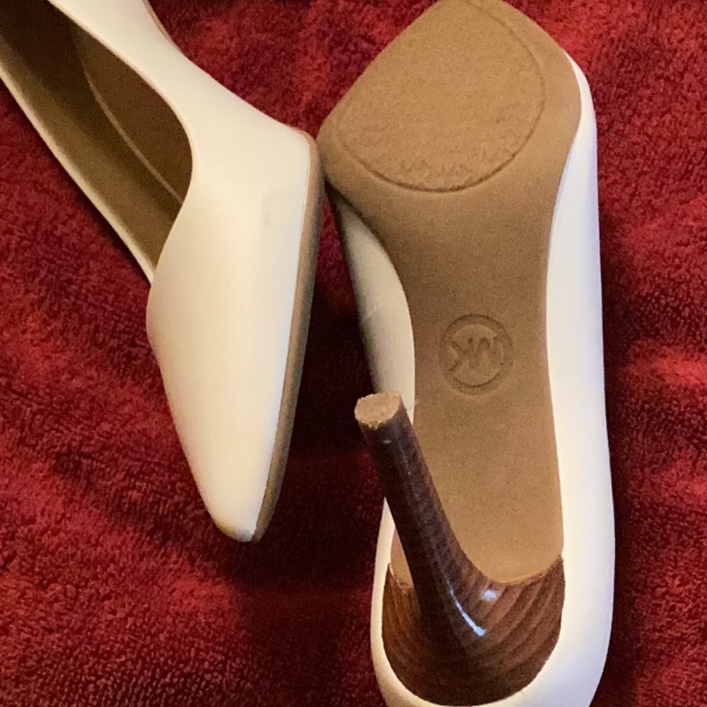 Elegant White Women's Heels - Picture 3 of 5